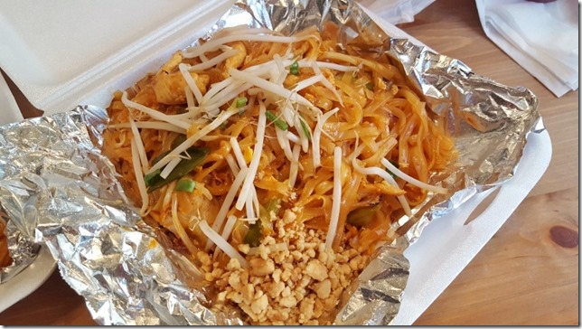 pad thai tuesday (800x450)