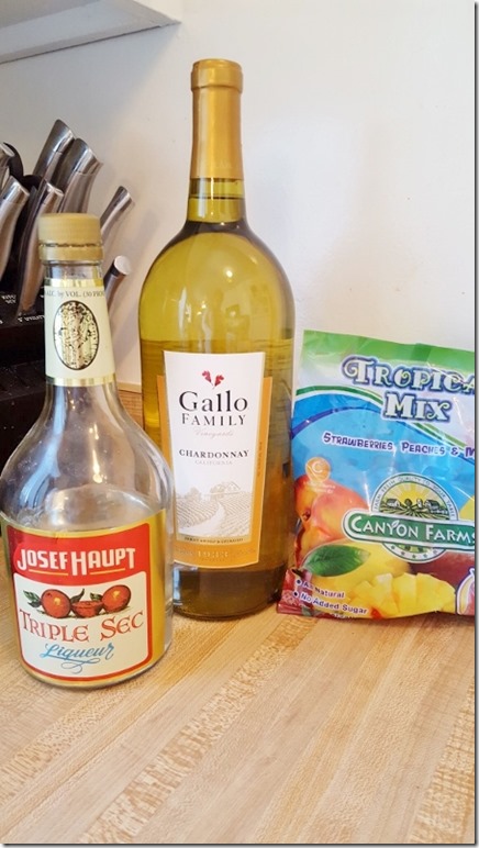 super easy white sangria recipe 5 (450x800)