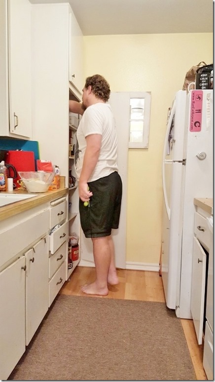 ben trying to cook (450x800)
