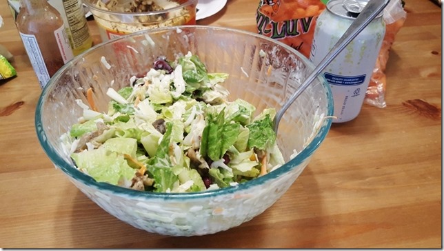 mixing bowl salad 1 (800x450)