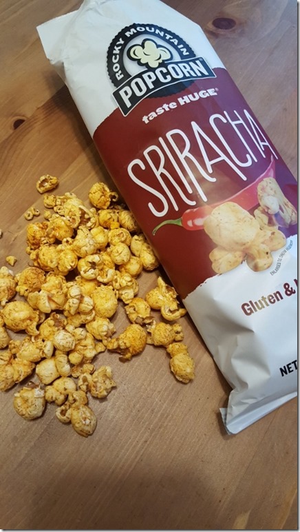 sriracha popcorn 1 (450x800)