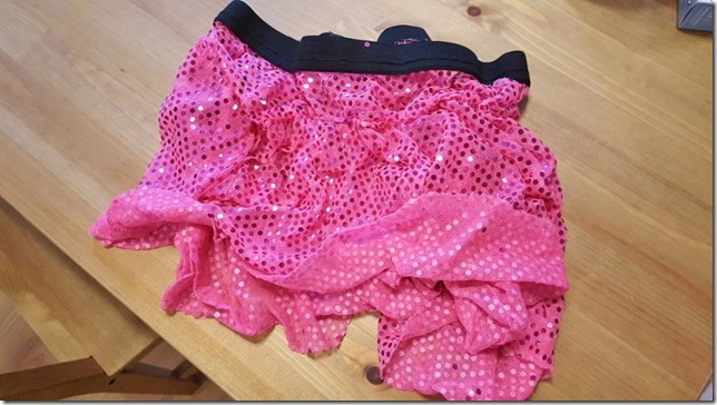 pink sparkle skirt (450x800)