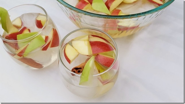 easy holiday sangria recipe 3 (800x450)