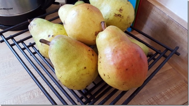 pears are perfect right now (800x450)
