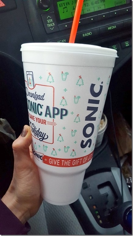 sonic holiday cup (450x800)