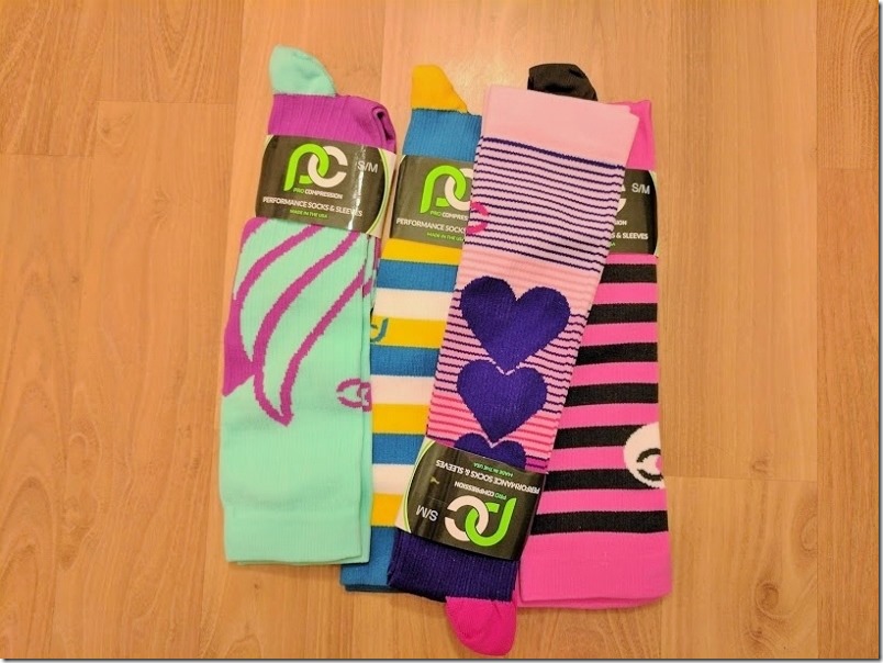 prcompression valentines socks (800x600)