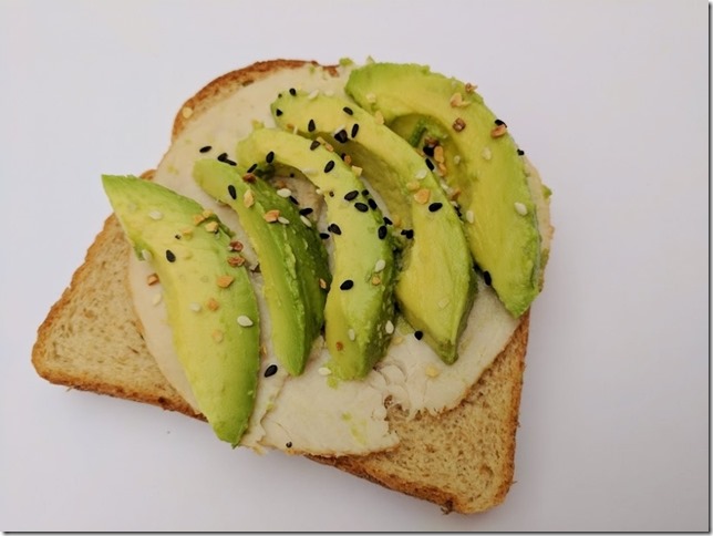 healthy fats avocado (800x600)