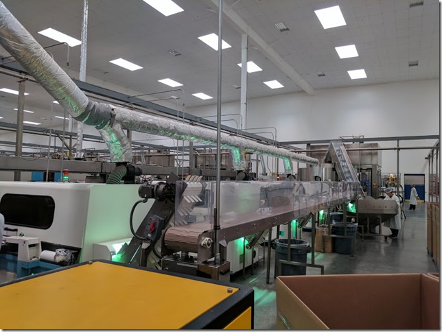 sriracha factory tour food blog los angeles 16 (785x589)