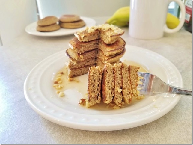 3 ingredient banana pancakes recipe 22 (784x588)