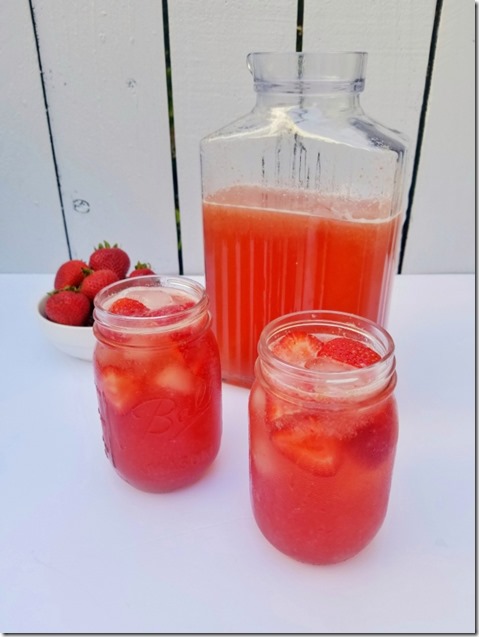 Strawberry Iced Tea Recipe light (1) (600x800)