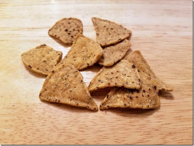 cricket chips food with bug protein powder (800x600)