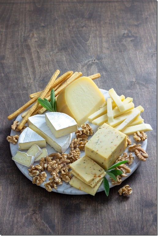 2018_Cheese board - Toma-Brie-Pepper Jack (1)