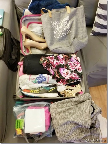 packing for Las Vegas Half Marathon rock n roll run (470x626)