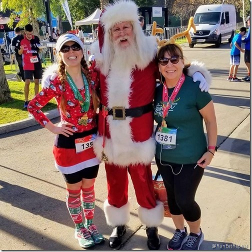 Lexus Lace Up Riverside Santa Claus Run post race picture (800x800)