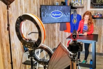 Training for the Boston Marathon Video Series Host Hello! Training for the Boston Marathon Video Series Host Hello!